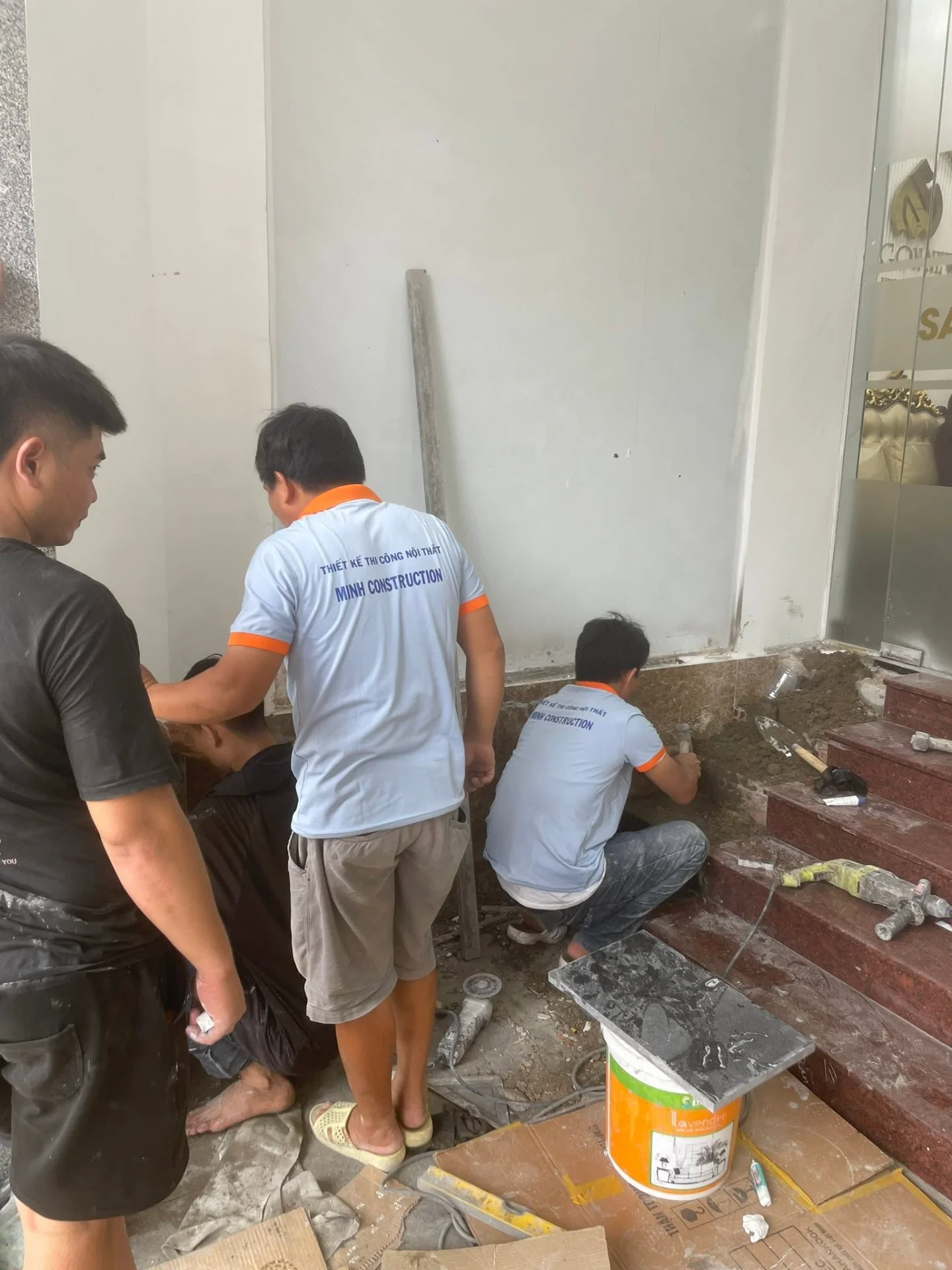 Đội thợ thi công 3
